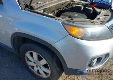 2013 Kia Sorento Lx z USA, uszkodzony, nr VIN 5XYKT4A61DG364566